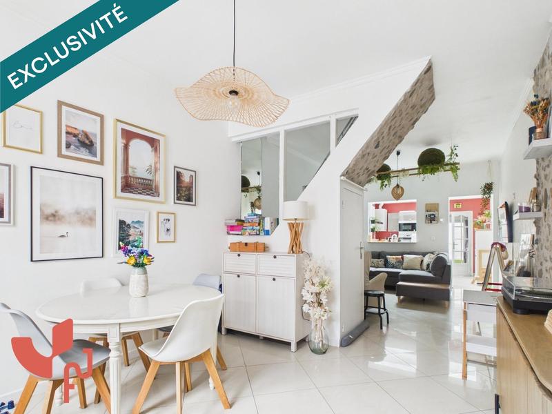 Maison - 90 m² - 5 pièces