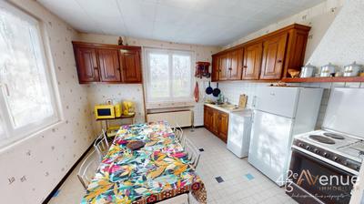 Maison - 107 m² - 6 pièces