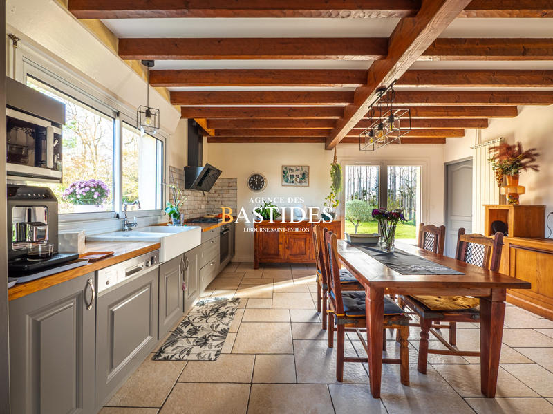 Maison ancienne - 170 m² - 6 pièces