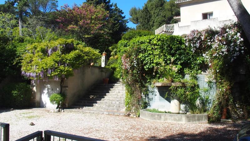 Maison - 215 m² - 6 pièces