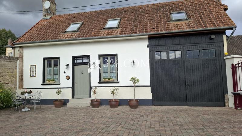 Propriété - 330 m² - 13 pièces