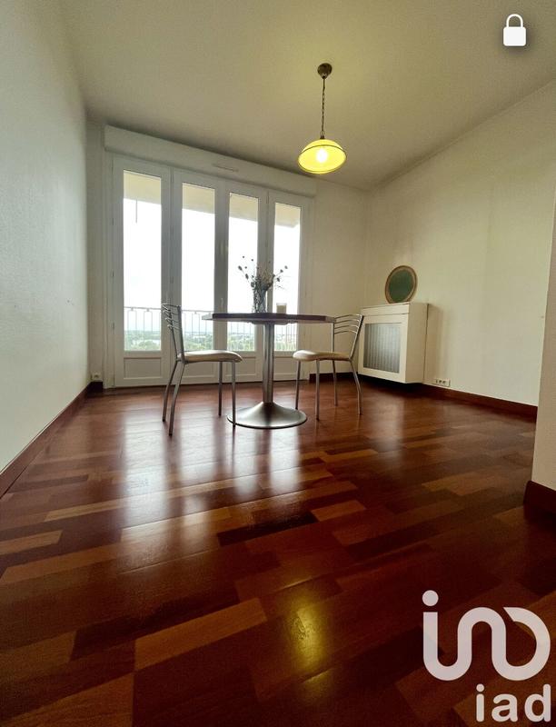 Appartement - 96 m² - 3 pièces