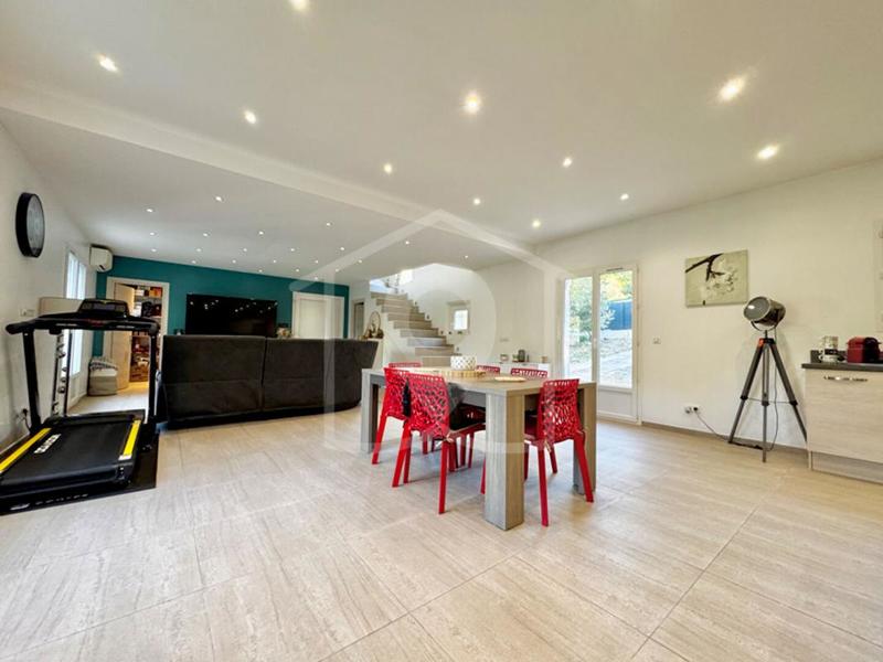 Maison - 132 m² - 4 pièces