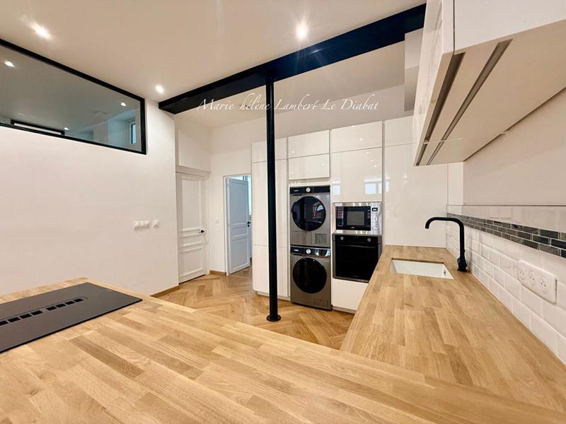 Appartement - 109 m² - 4 pièces