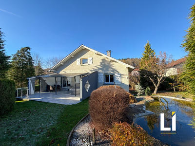 Maison - 111 m² - 5 pièces