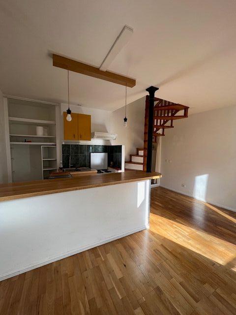 Immeuble - 350 m² - 2 pièces