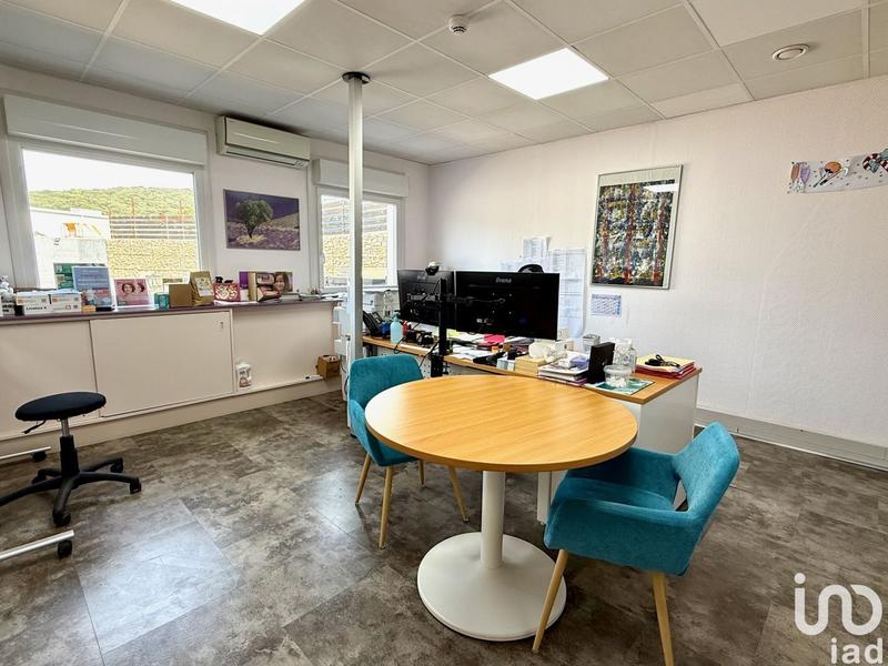 Local commercial - 2 054 m²