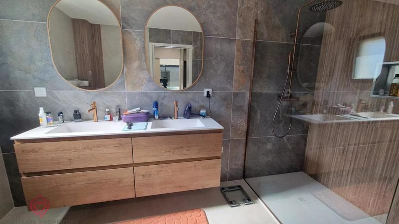 Villa - 150 m² - 6 pièces