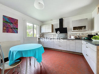 Maison - 191 m² - 6 pièces