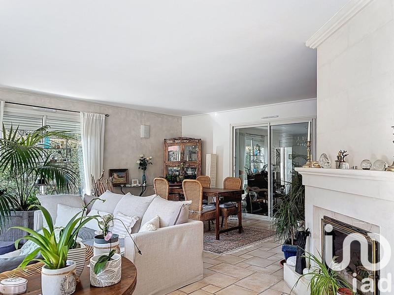 Maison - 200 m² - 6 pièces