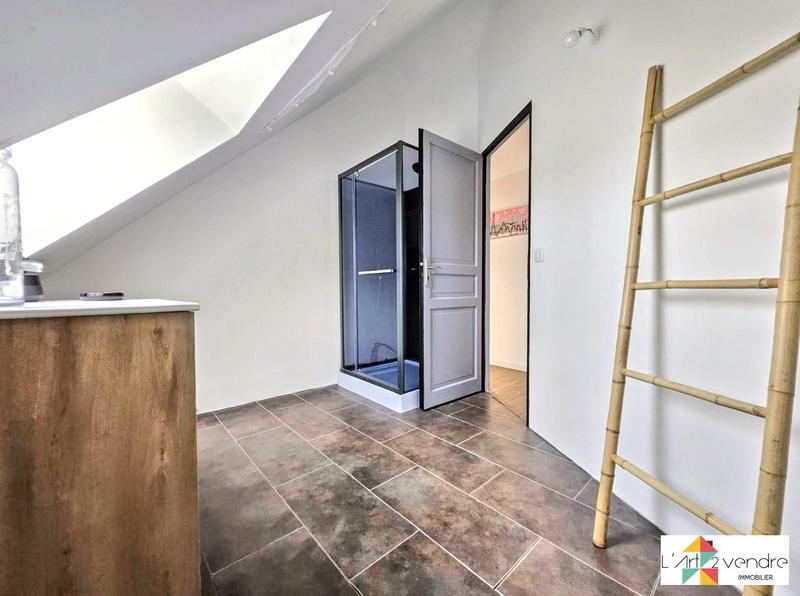 Maison - 182 m² - 6 pièces