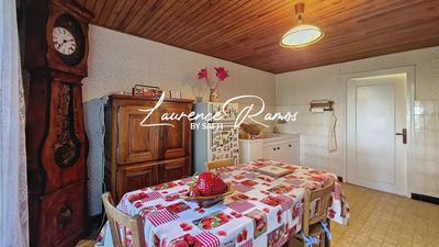 Maison - 94 m² - 5 pièces