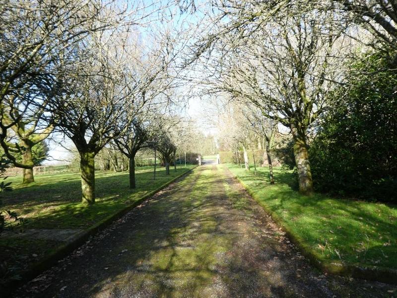 Propriété - 180 m² - 6 pièces