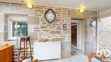 Maison - 180 m² - 11 pièces