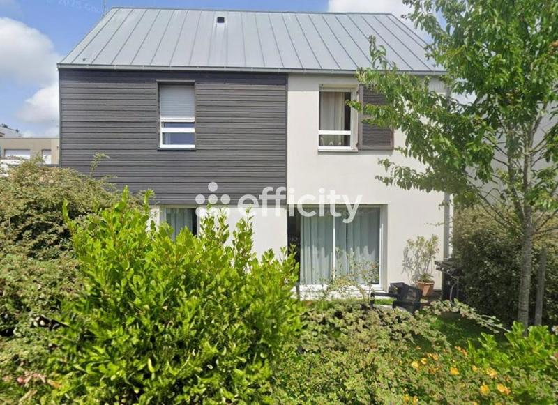 Maison - 105 m² - 4 pièces