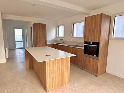 Maison - 155 m² - 5 pièces