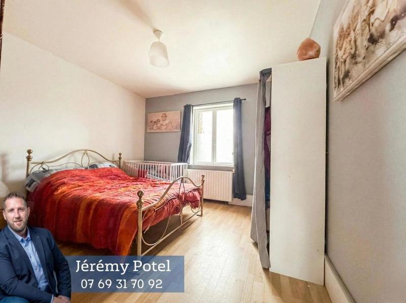 Maison - 95 m² - 7 pièces