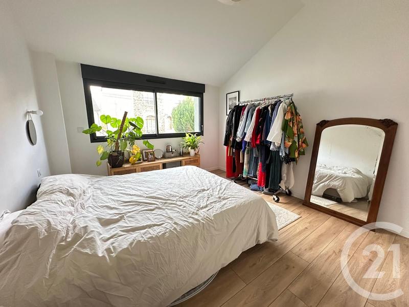 Maison - 107 m² - 6 pièces