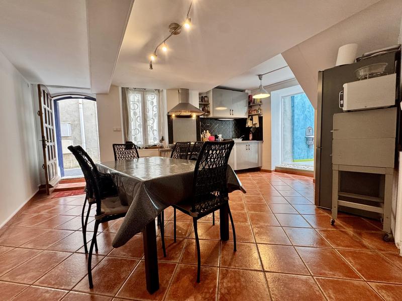 Maison - 140 m² - 5 pièces