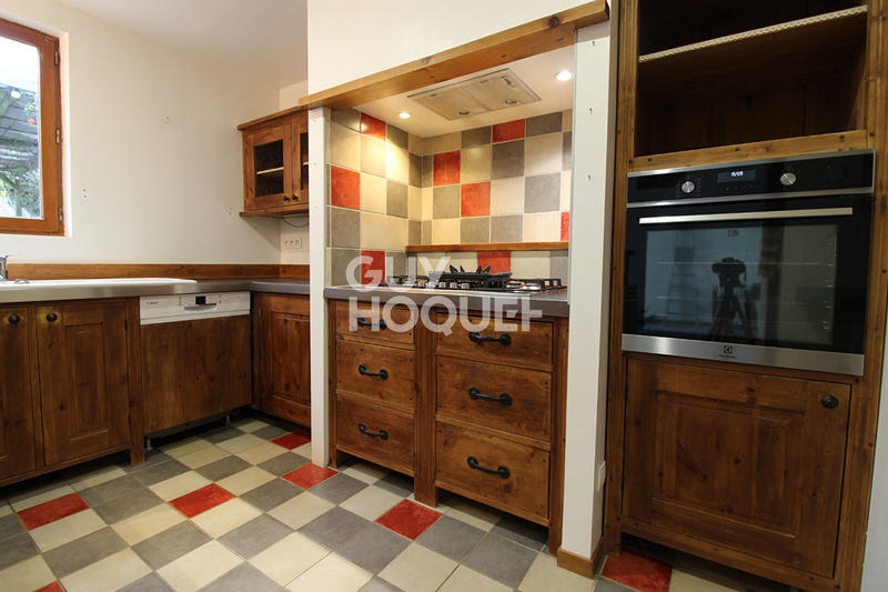 Maison - 178 m² - 8 pièces