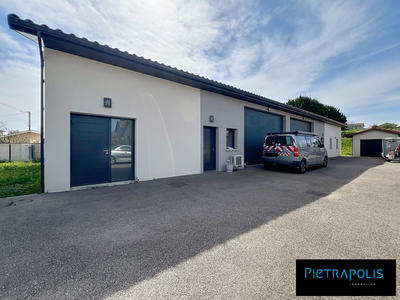 Local d'activités - 352 m²