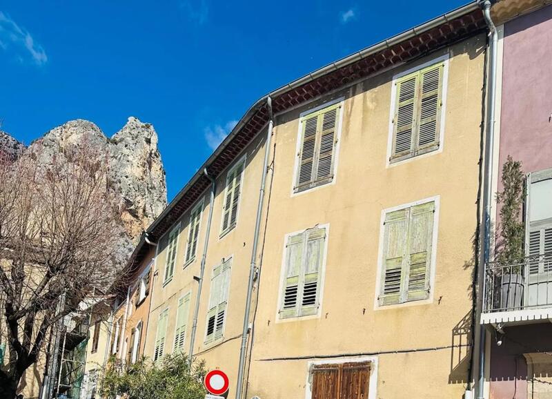 Appartement - 163 m² - 7 pièces