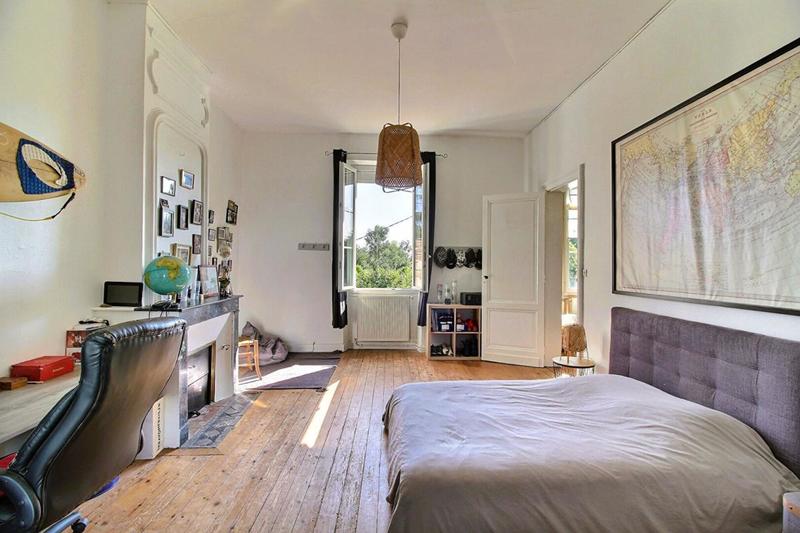 Maison - 211 m² - 6 pièces