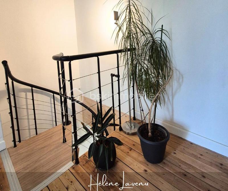 Maison de maîtres - 224 m² - 11 pièces