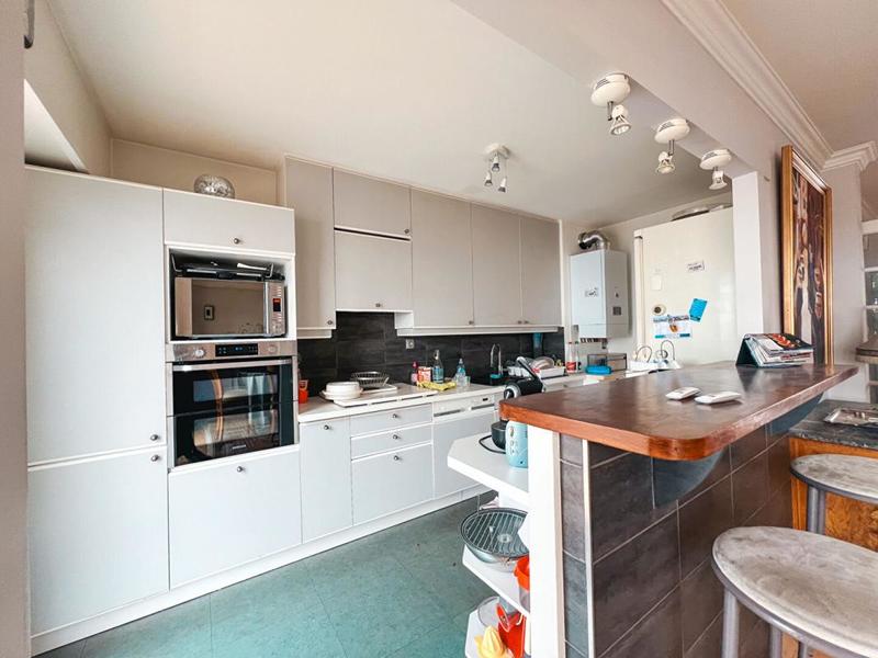 Appartement - 111 m² - 5 pièces