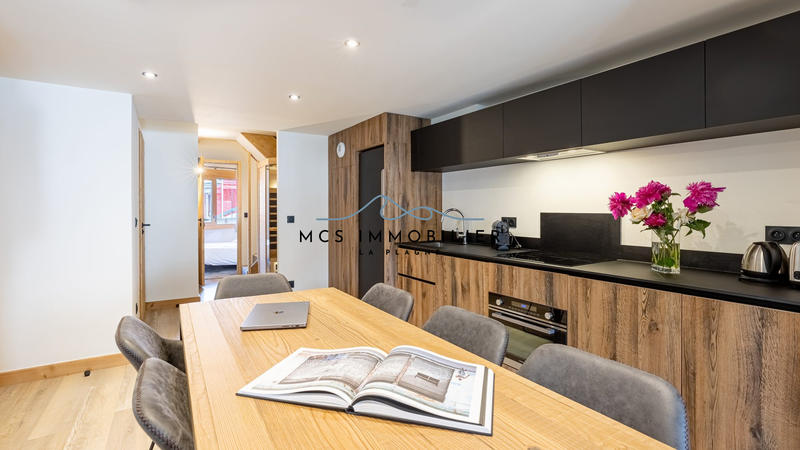 Appartement - 80 m² - 4 pièces