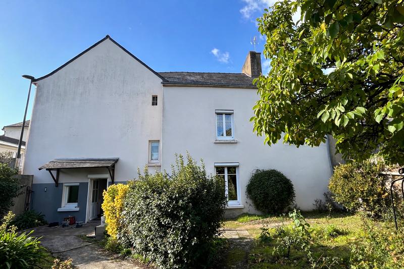 Maison - 158 m² - 8 pièces