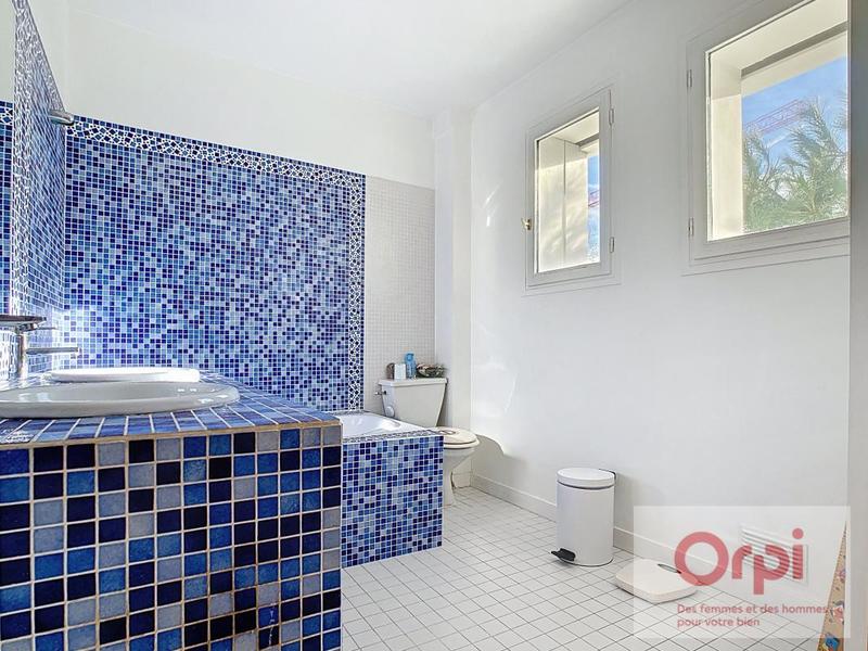 Maison - 174 m² - 6 pièces