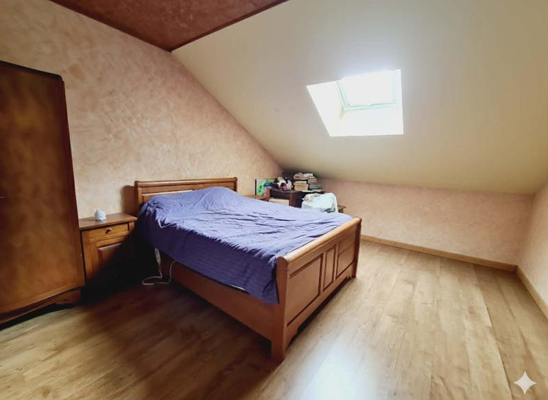 Maison - 210 m² - 8 pièces