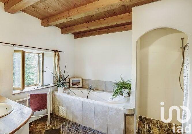 Maison de village - 100 m² - 4 pièces