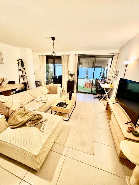 Appartement - 60 m² - 2 pièces