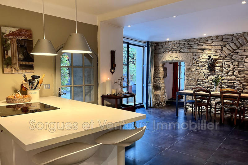 Maison - 270 m² - 8 pièces