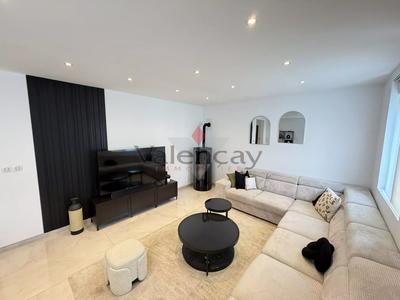 Maison - 152 m² - 6 pièces