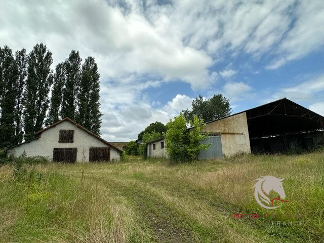 Ferme - 1 000 m² - 2 pièces