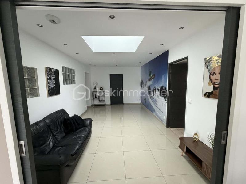 Villa - 280 m² - 7 pièces