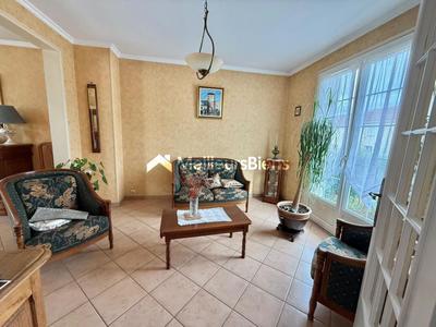 Pavillon - 125 m² - 7 pièces