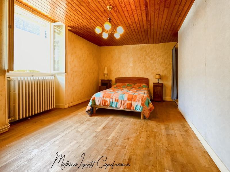 Maison - 264 m² - 8 pièces