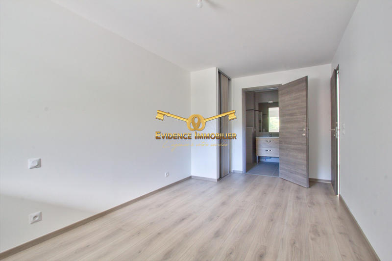 Appartement - 89 m² - 4 pièces