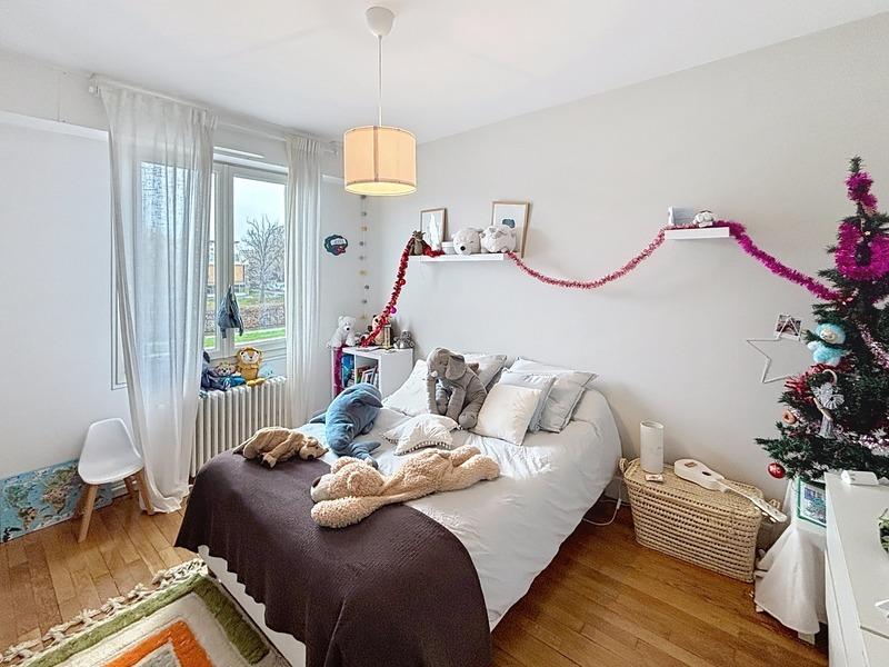 Maison de ville - 190 m² - 9 pièces