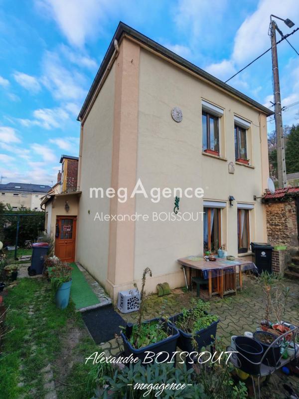 Maison - 90 m² - 4 pièces