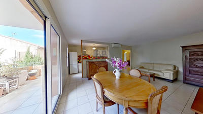 Appartement - 90 m² - 4 pièces