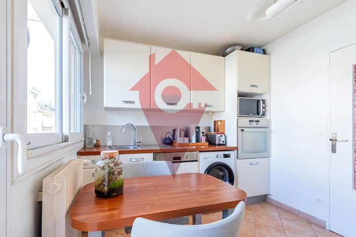 Appartement - 100 m² - 3 pièces