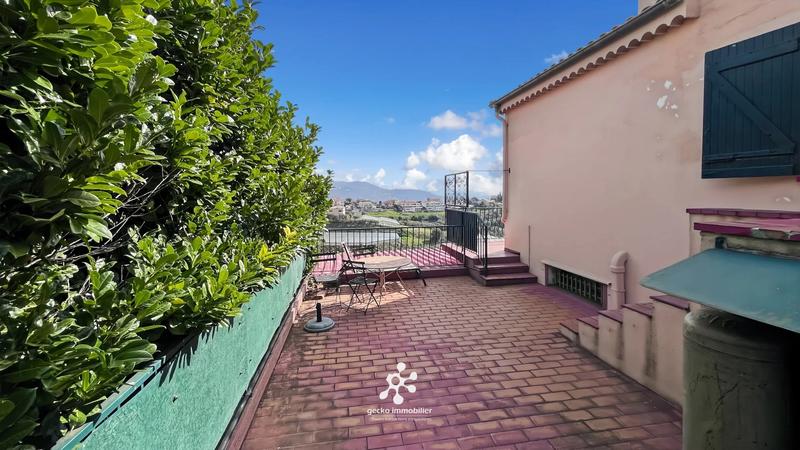 Villa - 130 m² - 5 pièces