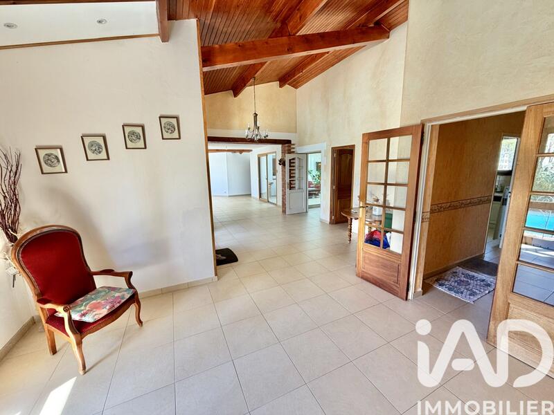 Maison - 190 m² - 6 pièces