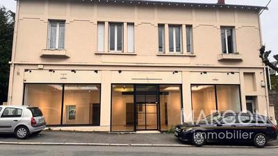 Local commercial - 124 m² - 6 pièces