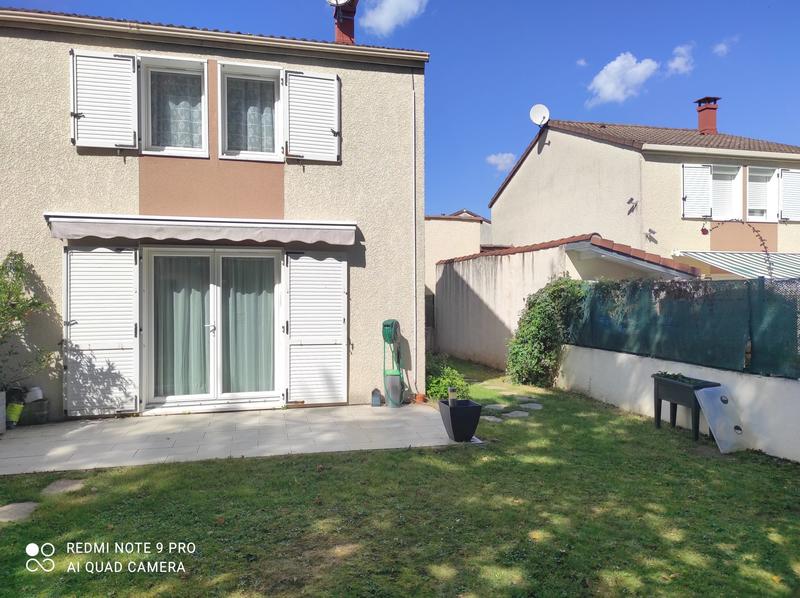 Maison traditionnelle - 80 m² - 4 pièces